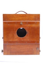 REISEKAMERA HOLZ 18X24  - SHC